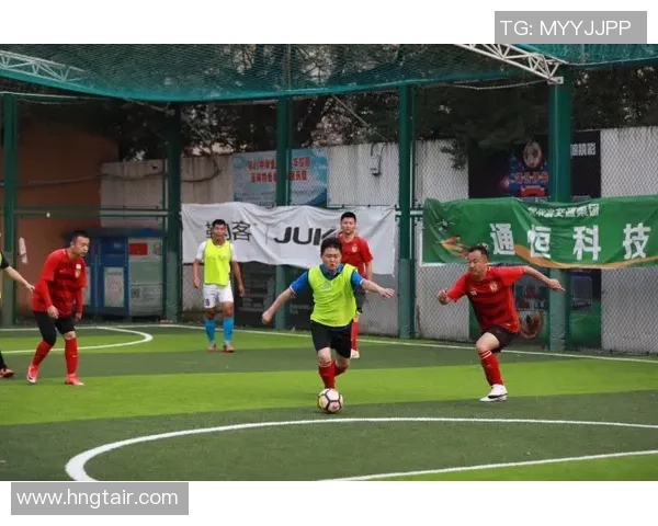 重庆与杭州足球队耐力较量赛后深度分析与反思